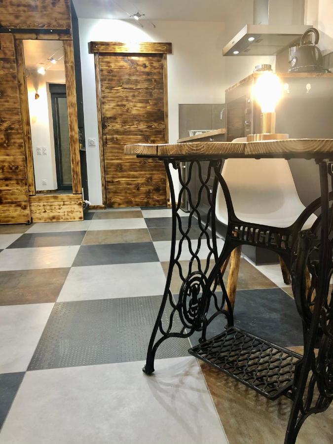 Studio Cocooning Spa, Lit Xxl, Cour Exterieure Le Puy-en-Velay ภายนอก รูปภาพ